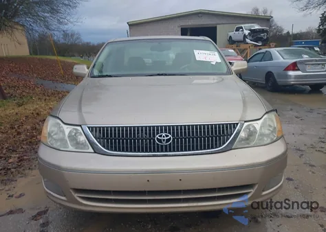 2000 Toyota Avalon Xls z USA, uszkodzony, nr VIN 4T1BF28B8YU100680